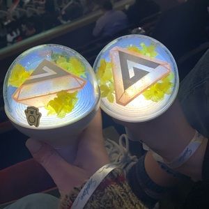 unofficial seventeen lightstick/caratbong !